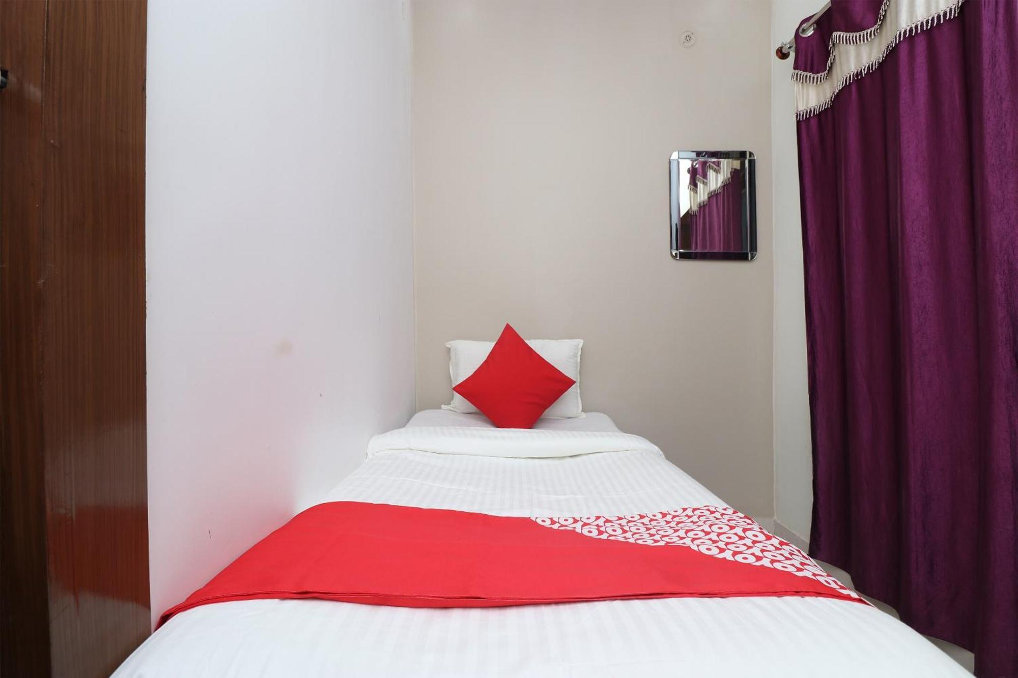 Hotel O Swastik Resort Colonelganj Extérieur photo