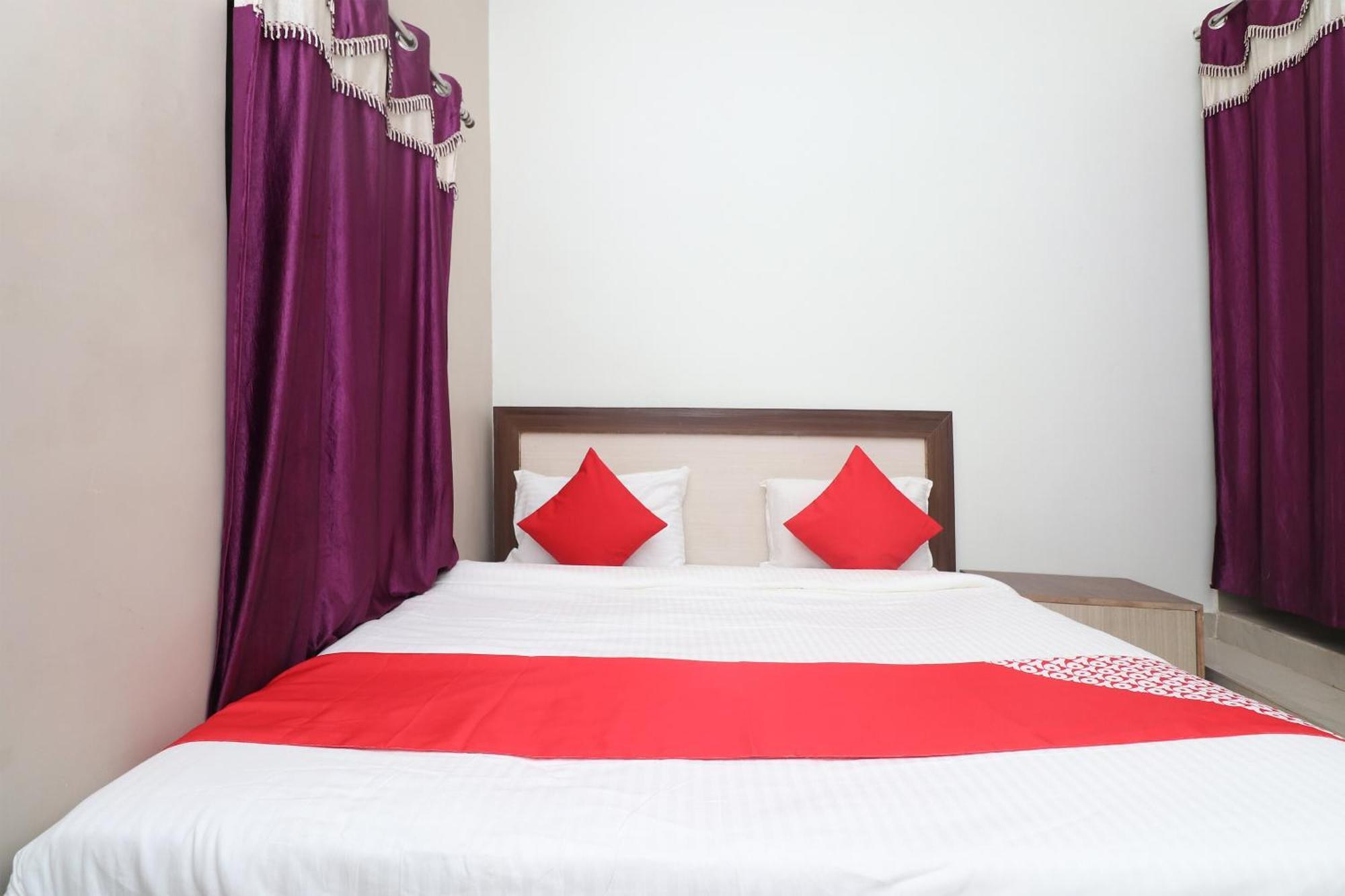 Hotel O Swastik Resort Colonelganj Extérieur photo