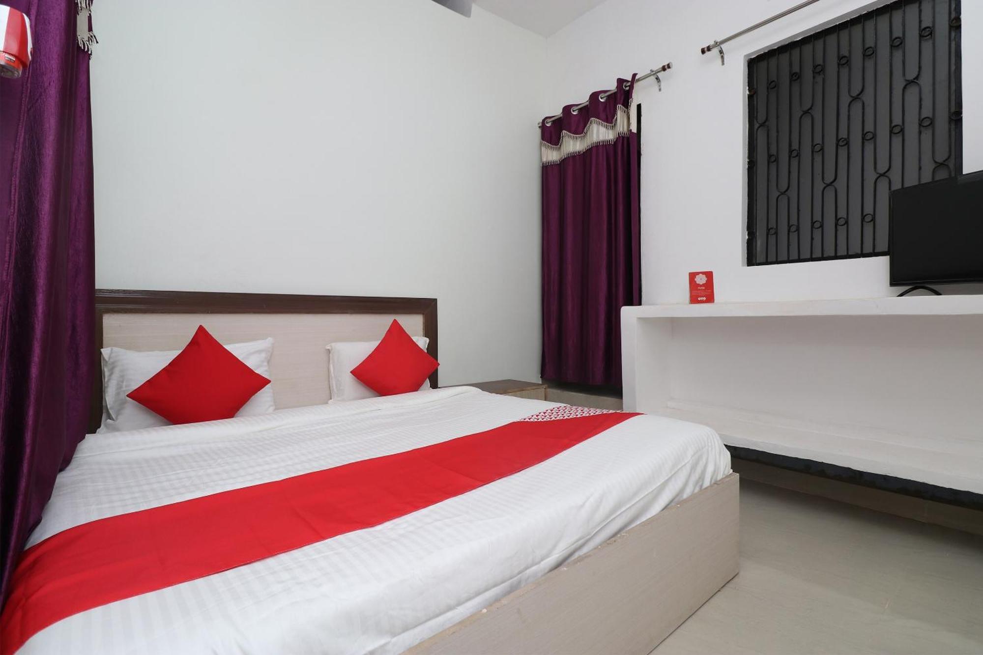 Hotel O Swastik Resort Colonelganj Extérieur photo