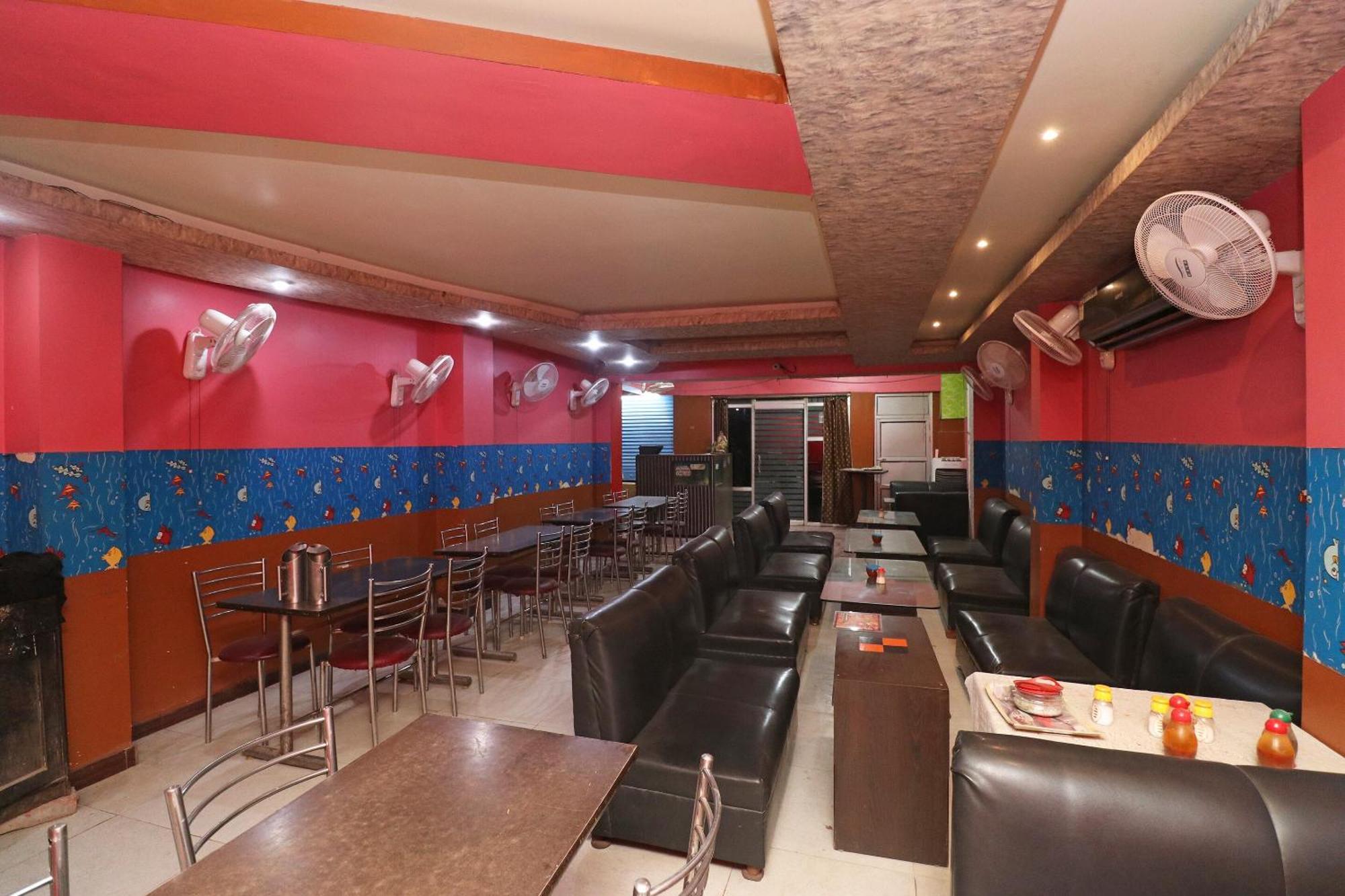Hotel O Swastik Resort Colonelganj Extérieur photo